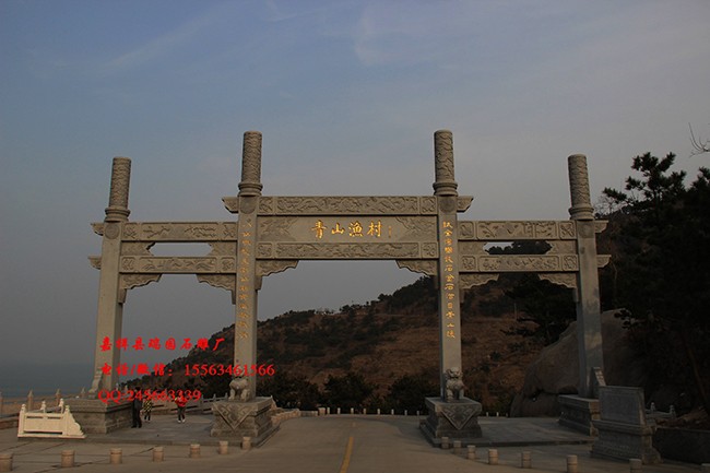 石雕牌坊