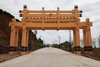 石牌坊厂家：石牌坊促进了农村旅游的发展.jpg