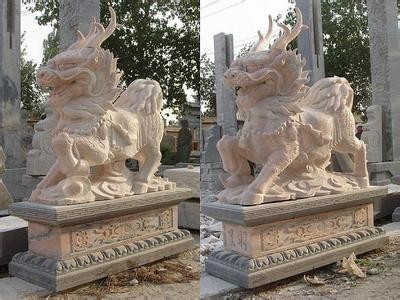 石雕麒麟价格高低跟与其材质大小密切相关.jpg