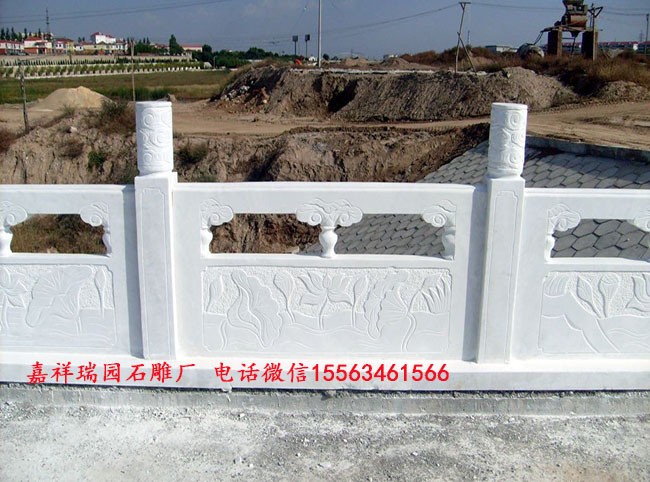 1527563142900526.jpg 石雕牌坊