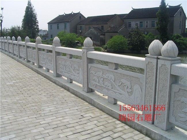 1522284812711659.jpg 石雕牌坊